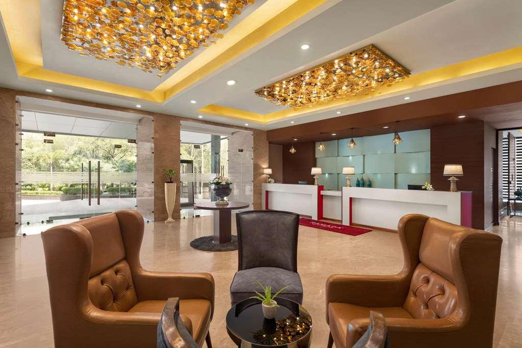 فندق Ramada By Wyndham New Delhi Pitampura المظهر الداخلي الصورة
